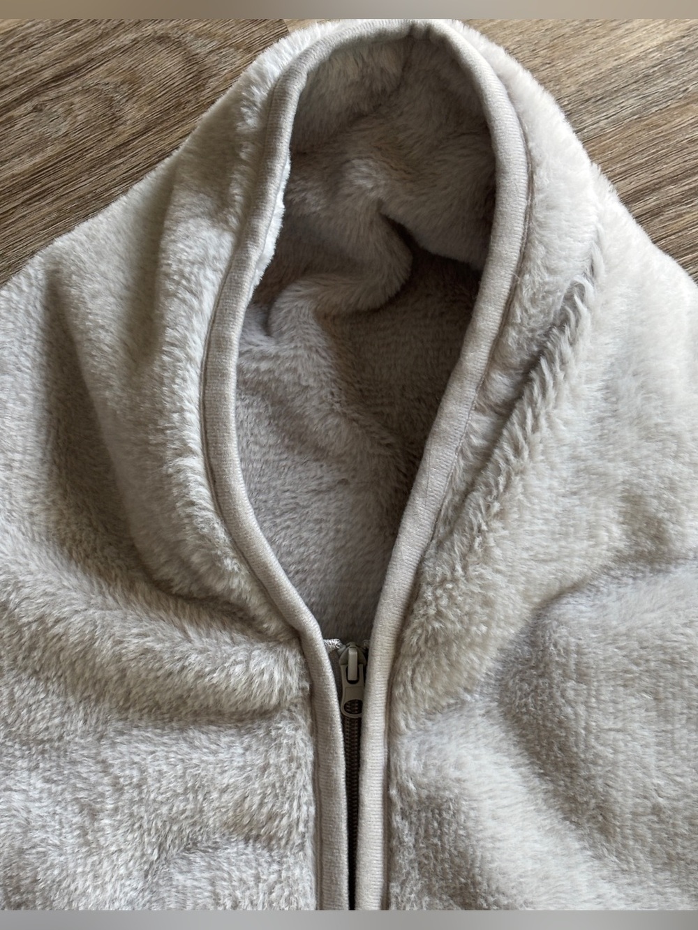Zireot Cozy USB Heated Blanket Poncho Plush Fuzzy Soft Wearable Shawl Wrap Tan